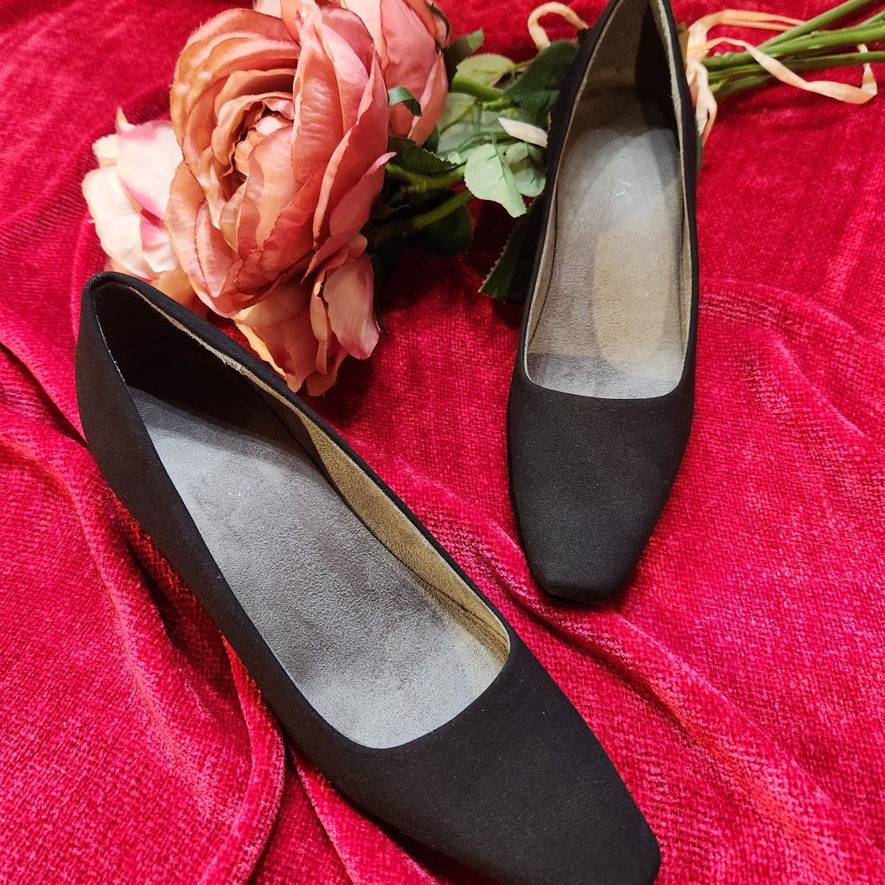 Elegant Black Women's Shoes